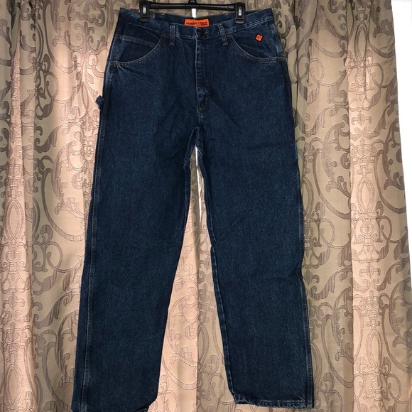 Riggs workwear by wrangler FR cargo jeans 36x34 - Picture 2 of 7